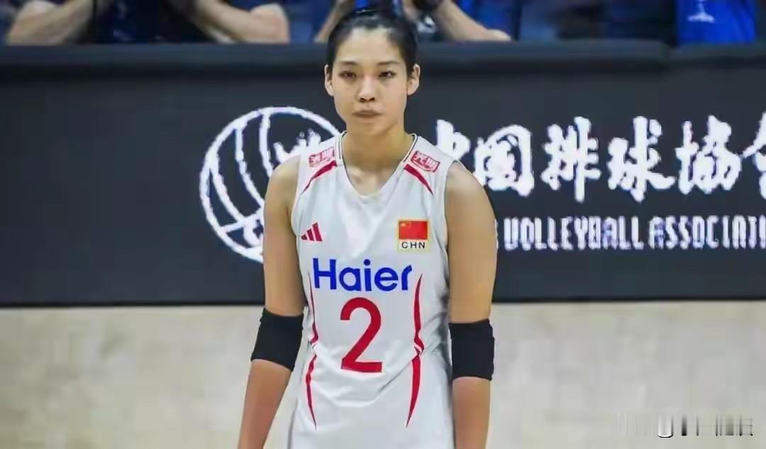 中国女排再碰泰国队，吴梦洁庄宇珊唐欣三叉戟强势出击，势必报仇雪耻。

由于亚锦赛