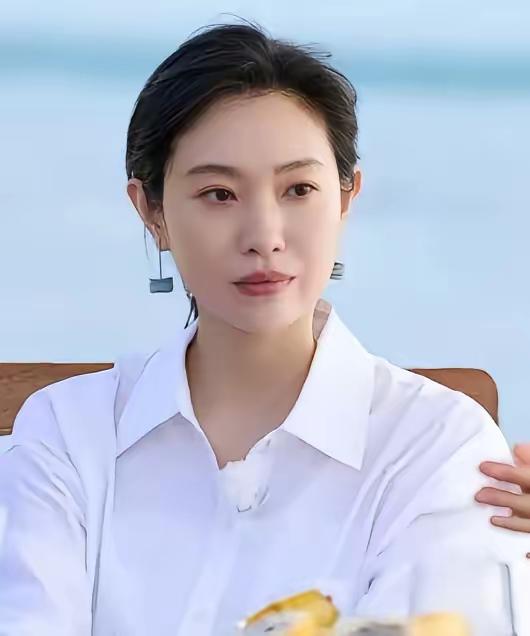 娱乐圈唯一一个纯天然美女，你知道她是谁吗？