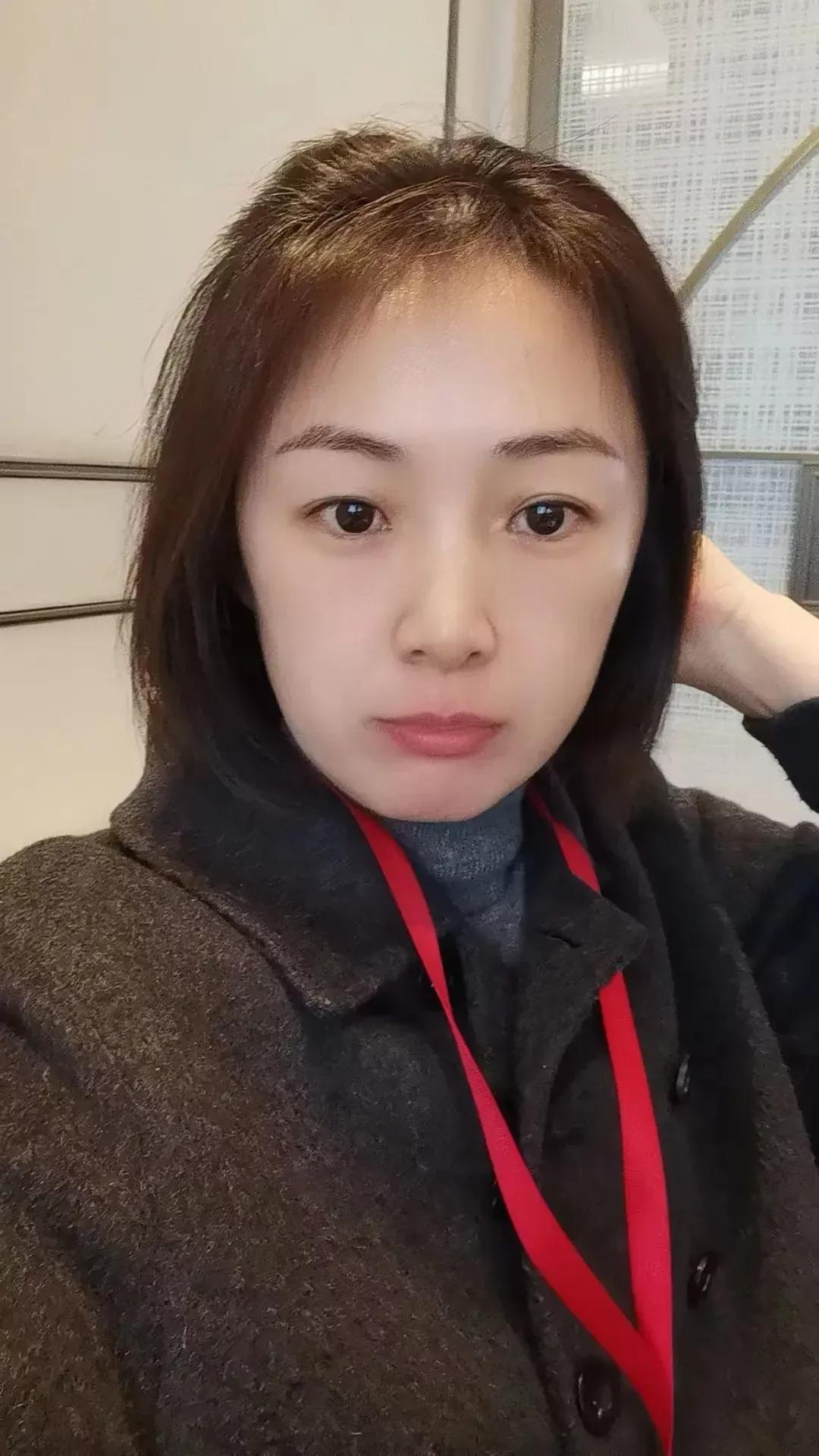 欲哭无泪的感觉，身心俱疲的感觉，不敢相信，在一起搭伙过日子六年的男人，冷冰冰的对