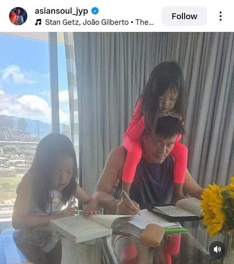 朴振英ins公开与女儿们的合照 朴振英ins公开与女儿们的合照，一模一样的脸竟然