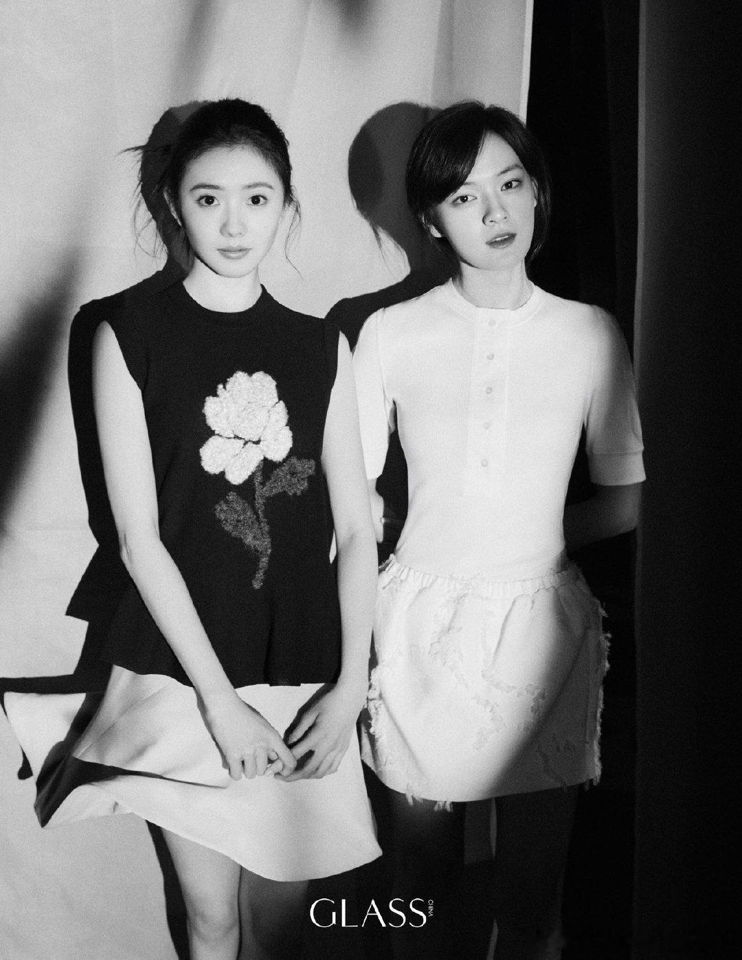 惠英红刘浩存文淇她和她的孙女们祖孙三代的同框，惠英红的眼神满是宠溺与期待呀，真的