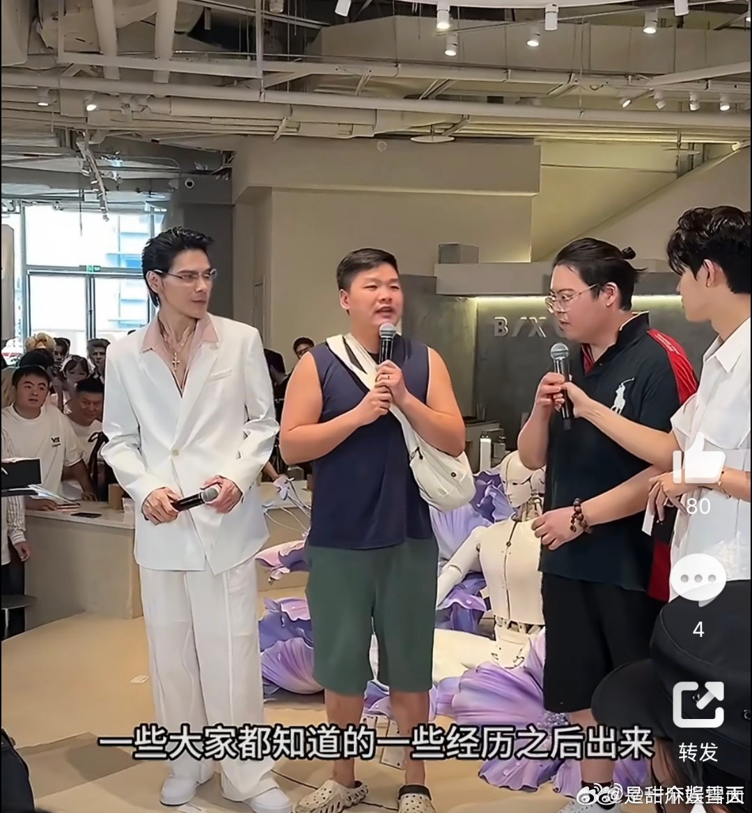 向佑说向佐是一生依靠 温情名场面来袭，向佑大方告白向佐，称其为一生依靠，多年相伴