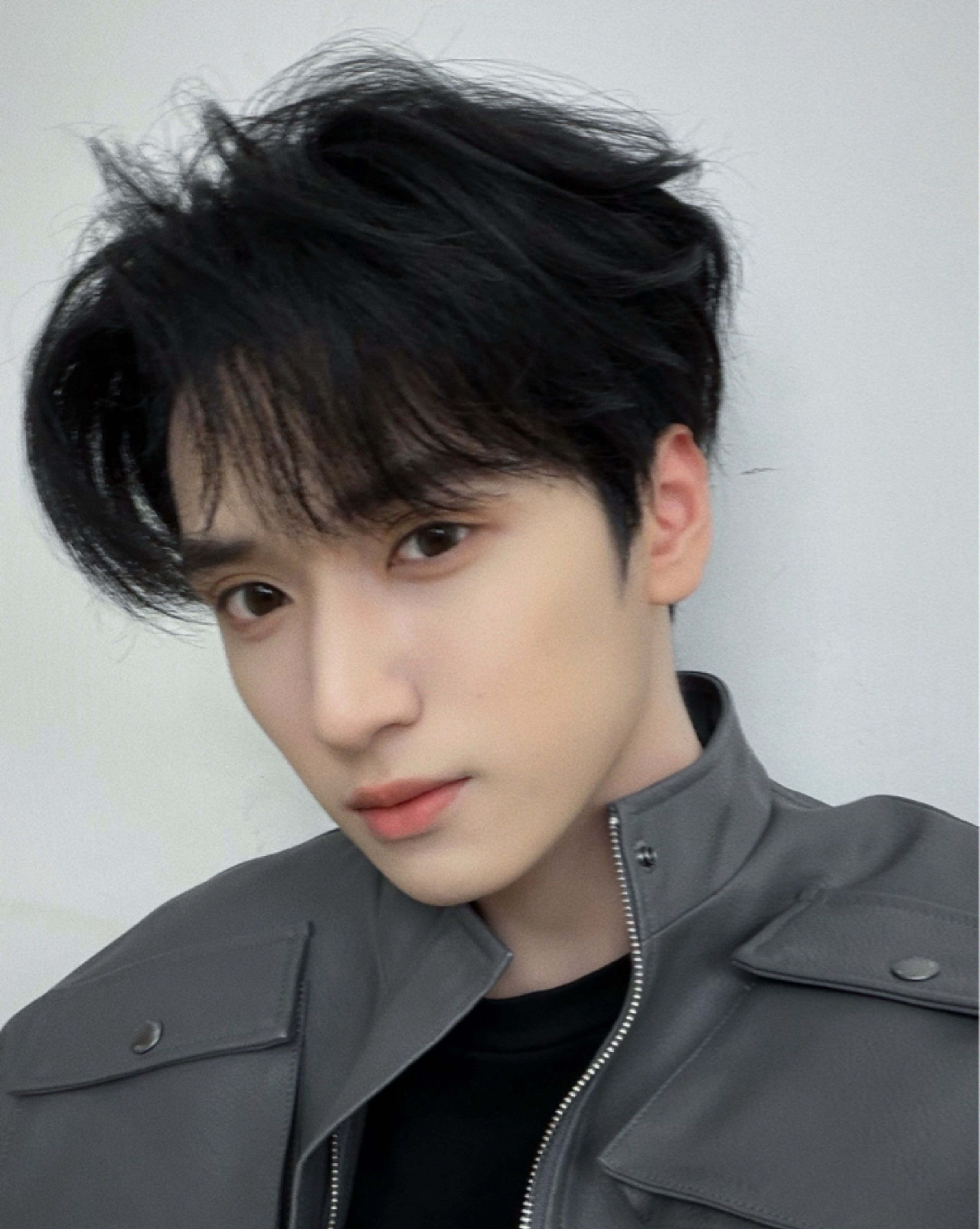 260310高会更新：“大家说帅哥就要多自拍”帅哥，多拍爱看 