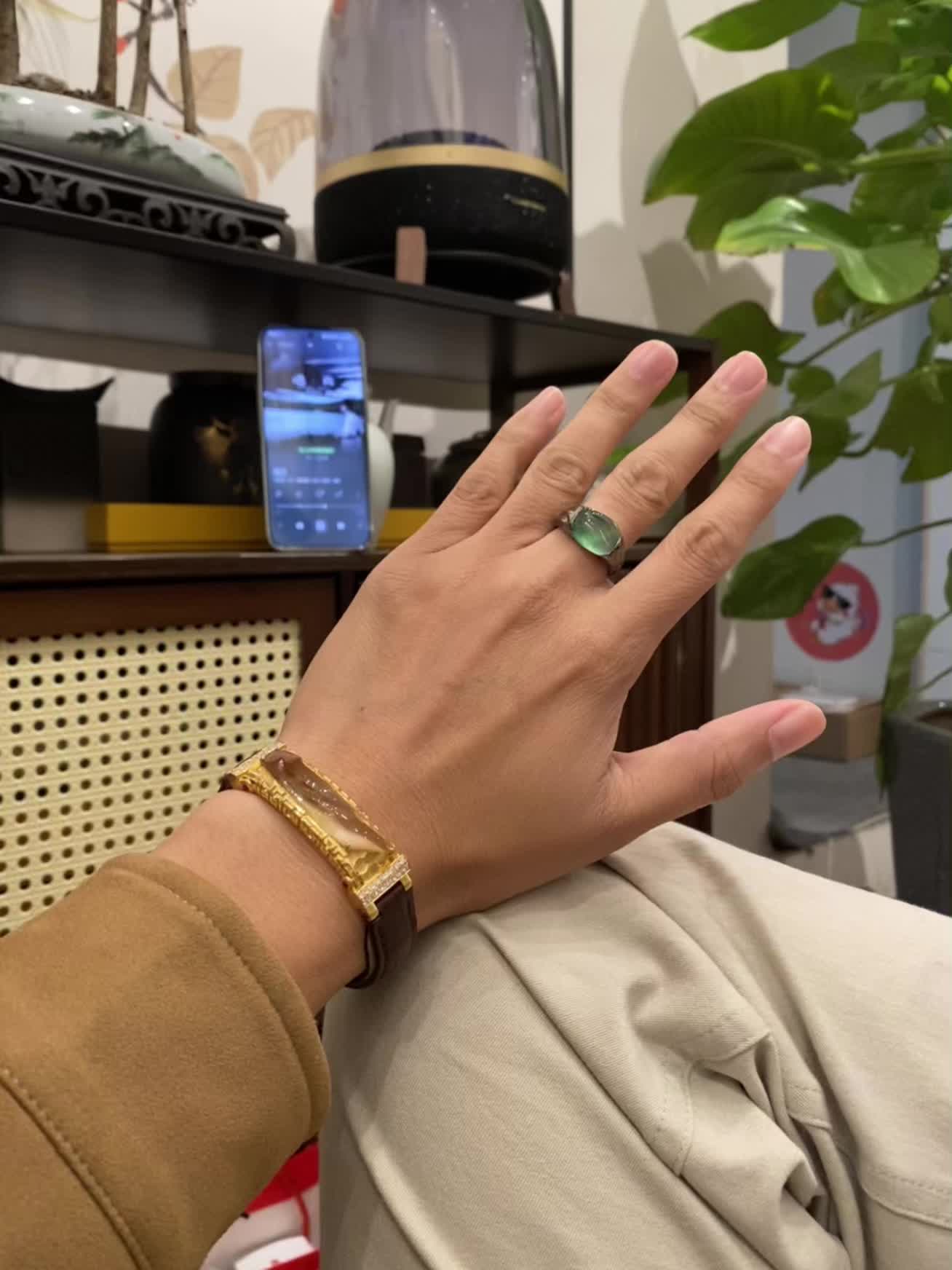 这号是不是废了😂我的流量都去哪里了🧐发这么好看的翡翠没流量，幸好我...