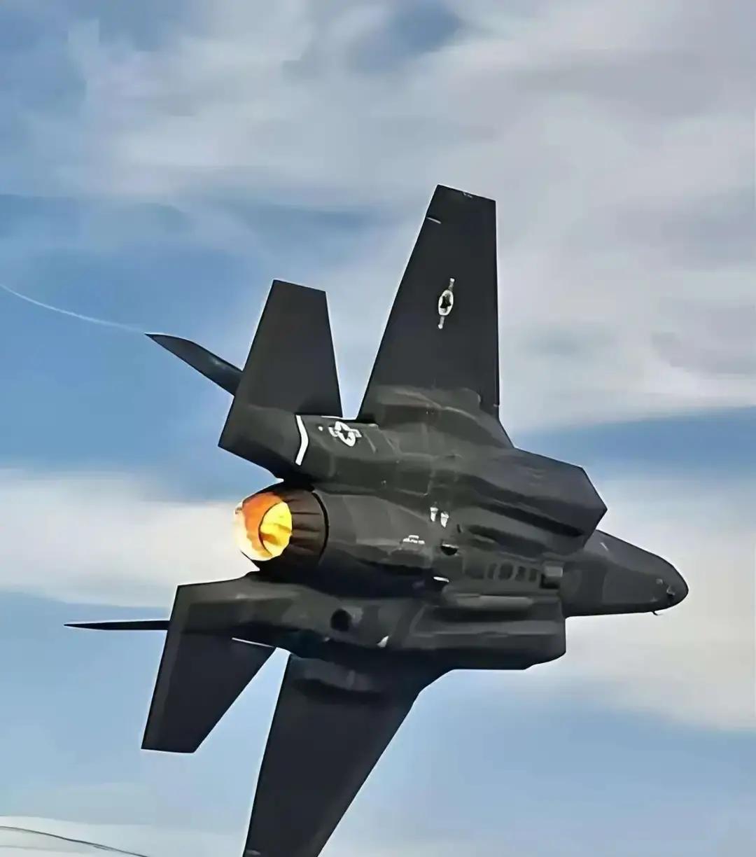 果不其然。
 
北约秘书长斯托尔滕贝格突然宣布了，将同日本、韩国、澳大利亚、新西