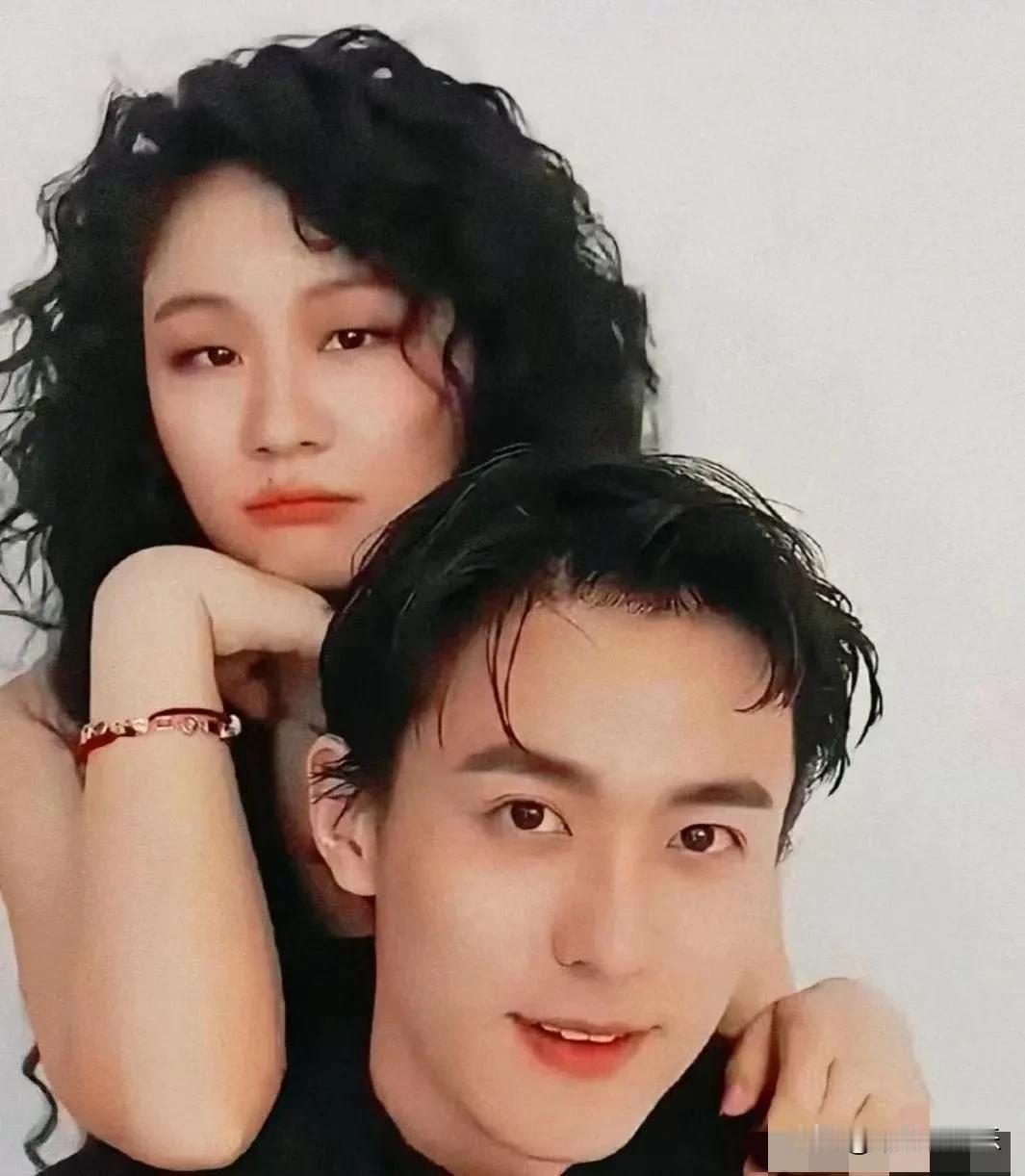 开始有一点理解金靖了，
思路清晰、目标明确，孩子爸爸不想结婚，婆婆对自己不满意，