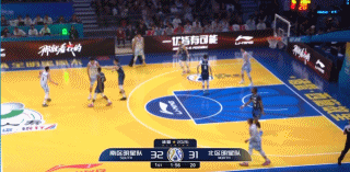 胡明轩打得很开通，全明星赛就是玩，真的没必要刻意防守

胡明轩首节拿3分2板3助