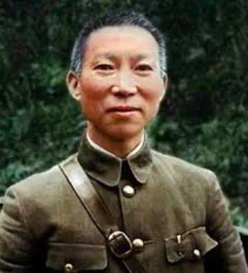 曾经有一个90岁的老头坐在法庭上，原因竟是交不出房租，这个老头在法庭上说，我曾消