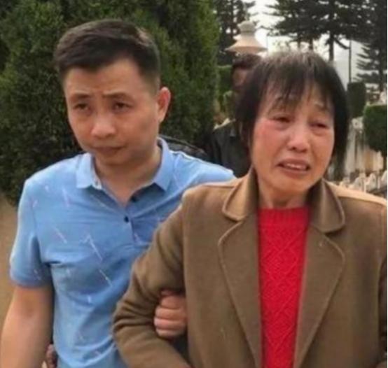 [微风]1984年，一战士壮烈牺牲，其新婚20天妻子拒绝改嫁，坚持生下遗腹子，3