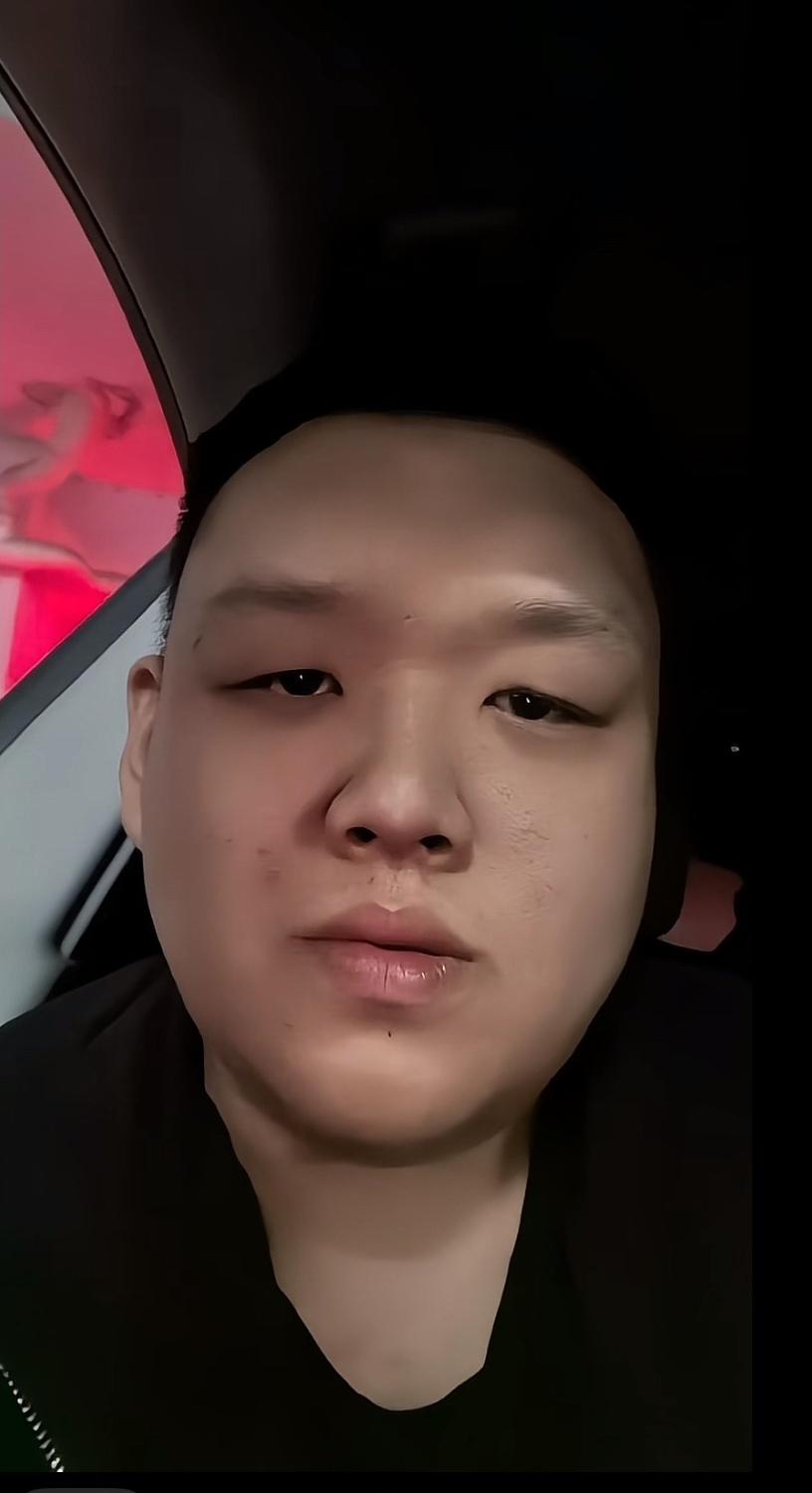 这是沛县刘公子，他也想吃互联网这碗饭，其实也能理解，他父亲，沛县大网红二哥的名气