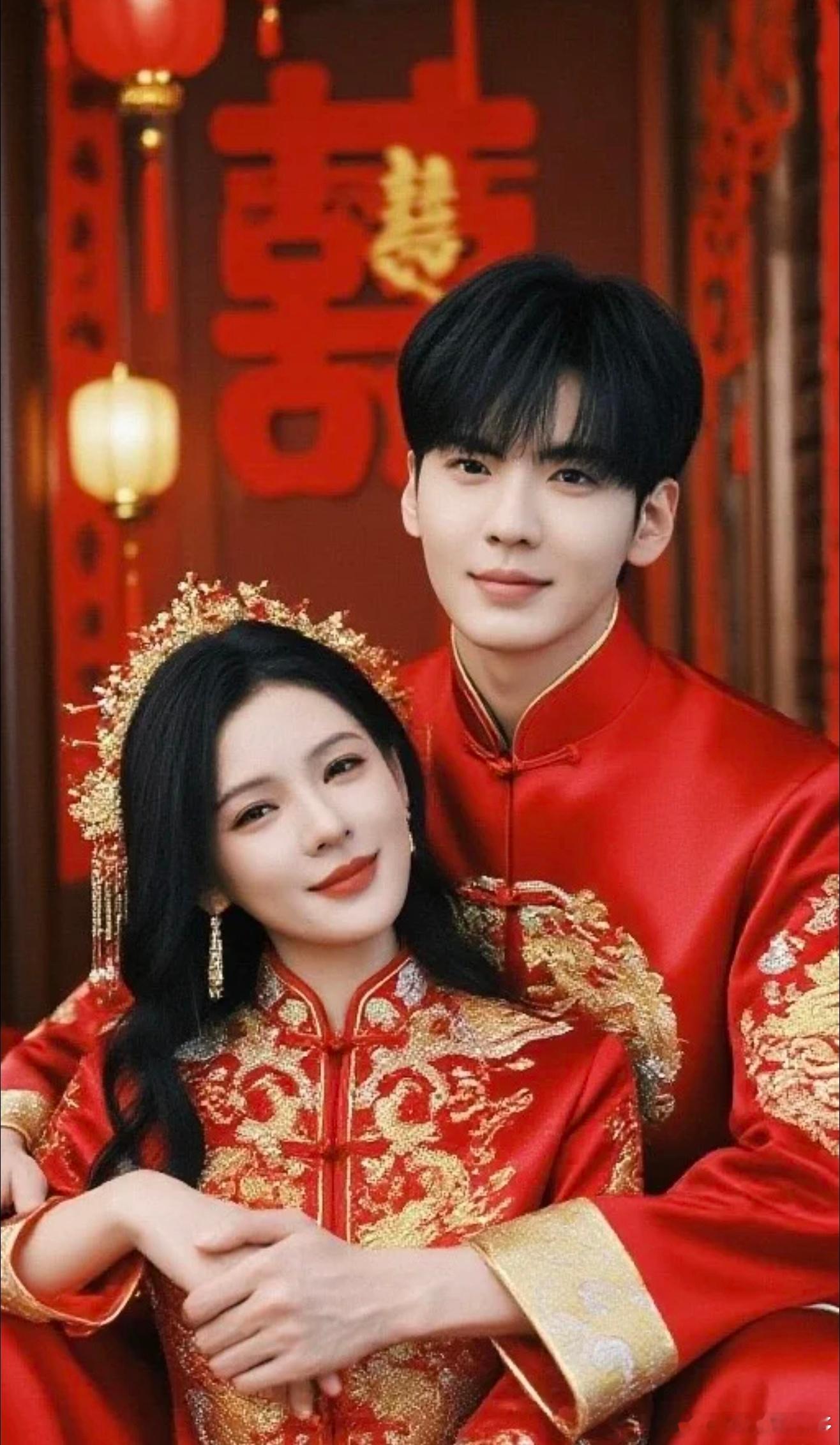 亲嘴亲多了两人才会越来越像吧，光靠剧里那点吻戏不至于两个人长得这么像吧[捂嘴哭]