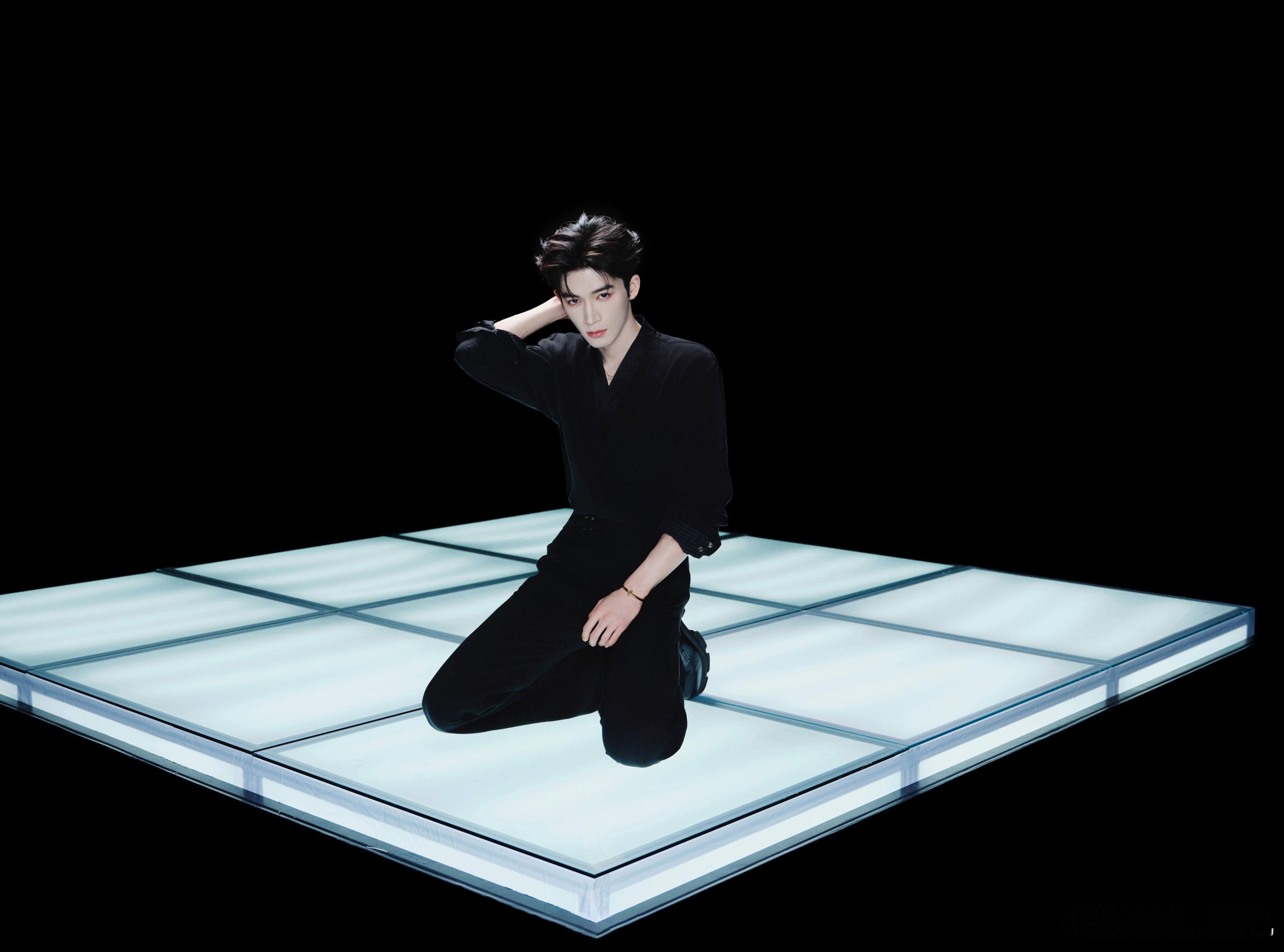 黑昼点金，独光同尘。欢娱影视演员今日出席《唐宫奇案 》优酷扫楼活动。 