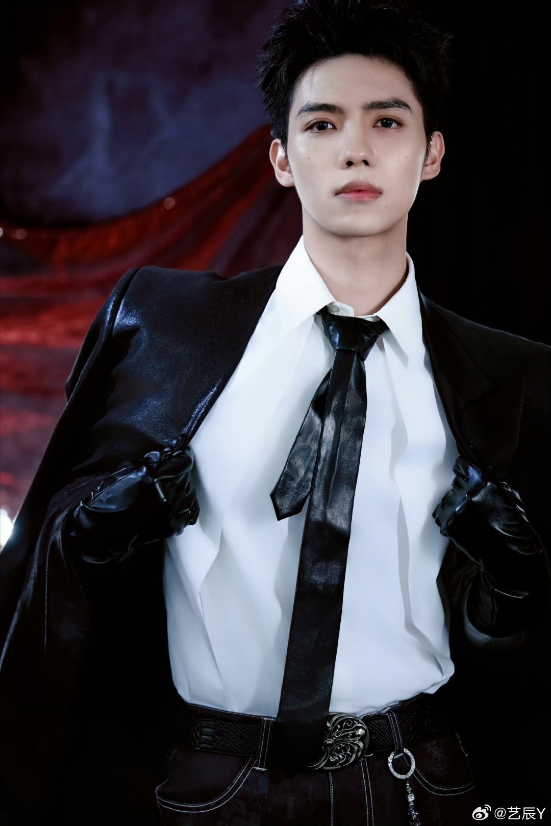 罗一舟汽水音乐节 🚢罗一舟rooftop登峰造极 晚安一舟✨你是亿万星河都抵不