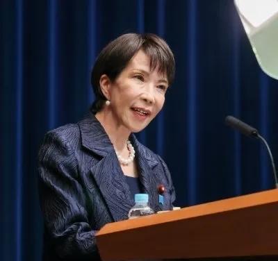 日本首相高市早苗今天下午发文说：“关于今日16时53分左右发生的地震，目前海啸警