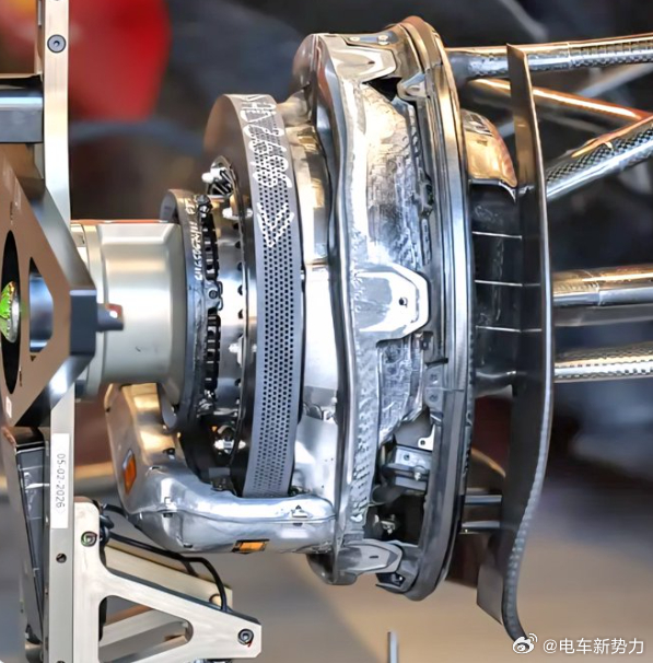 新能源大牛说金刚石芯片散热凯迪拉克将成为第11支f1车队 法拉利 赛车前刹车与导