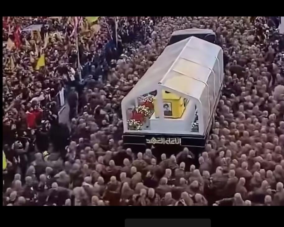 无惧导弹，无惧恐怖，为勇士送最后一程！哈梅内伊走好！黑暗挡不住光明。屠杀压不住反