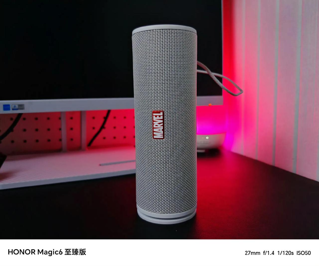 荣耀漫威音箱Pro真的超酷！随手拍的照片，简直帅到没朋友！而且音质也是一流的，感