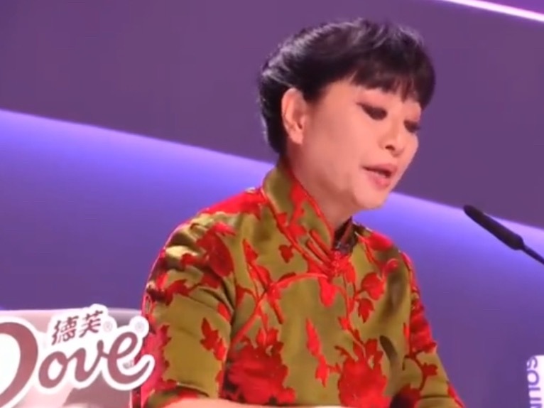 殷秀梅怼乐评人这段爽了秀梅老师这一段直怼给我看爽了！该怎么和你解释男中音呢，听不