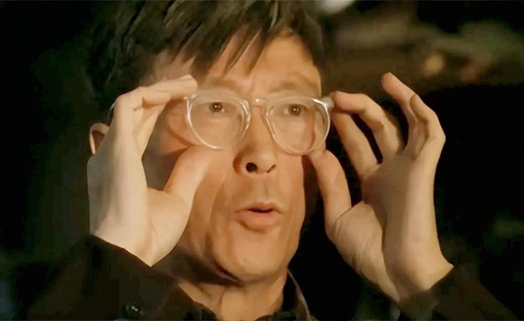 滕汝骏，名字不算陌生，真要聊起来，很多人印象里就是《红高粱》那个罗汉爷爷，或者《