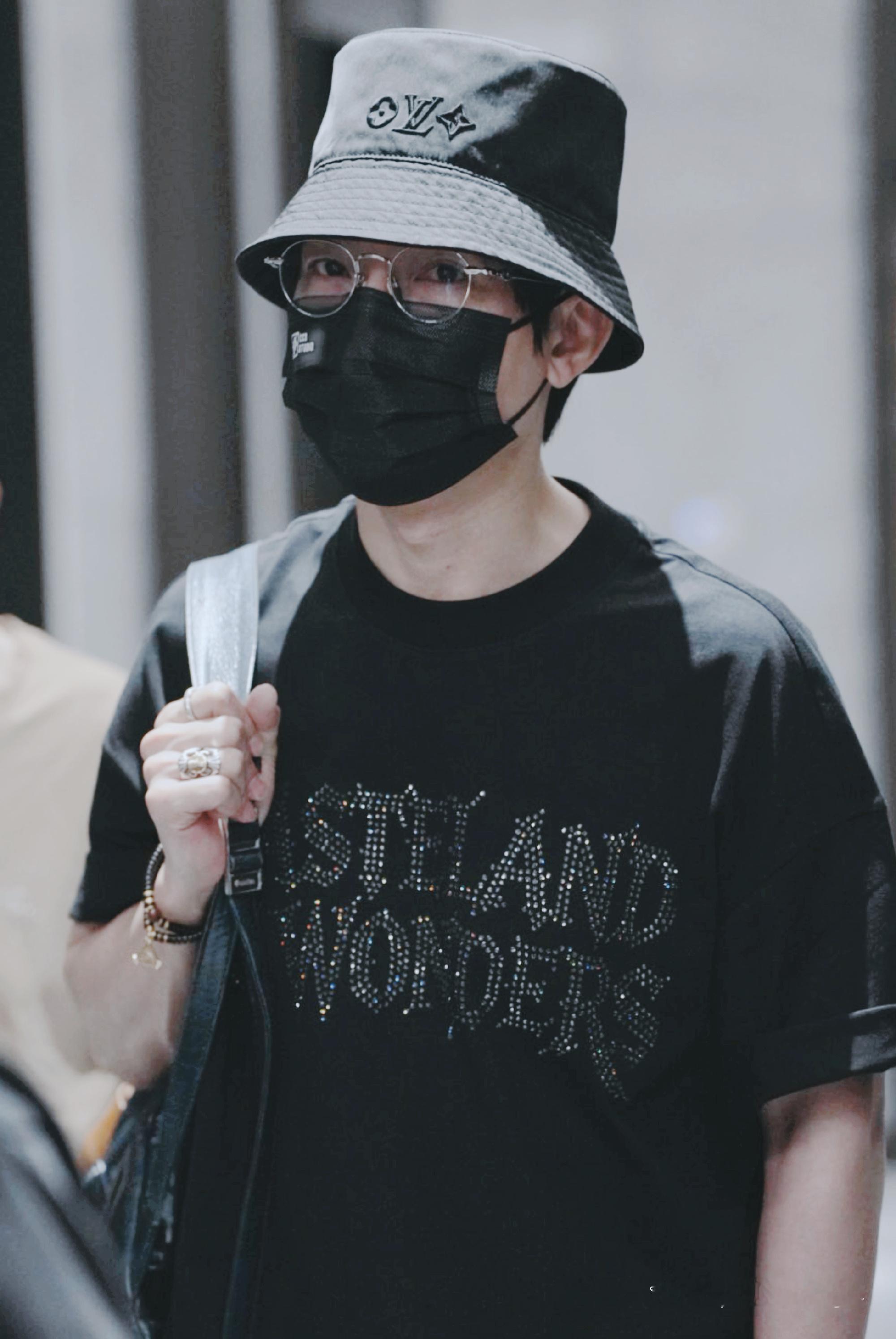 等会，荒芜之境的T恤？什么时候上🥺 