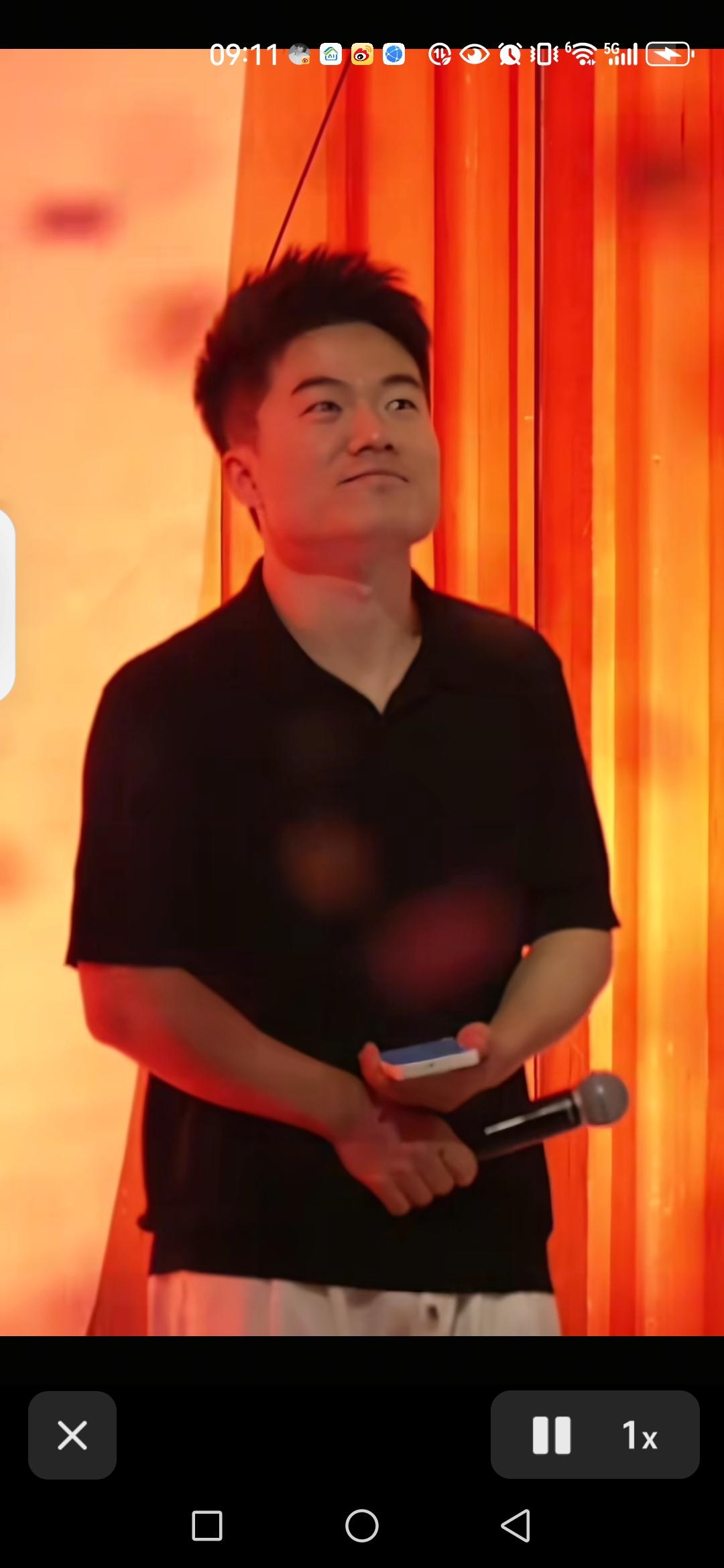 我发现宇辉是很会拿捏朋友们的心思的，音乐会的彩蛋你们看了吗？

谁会想到，这么一