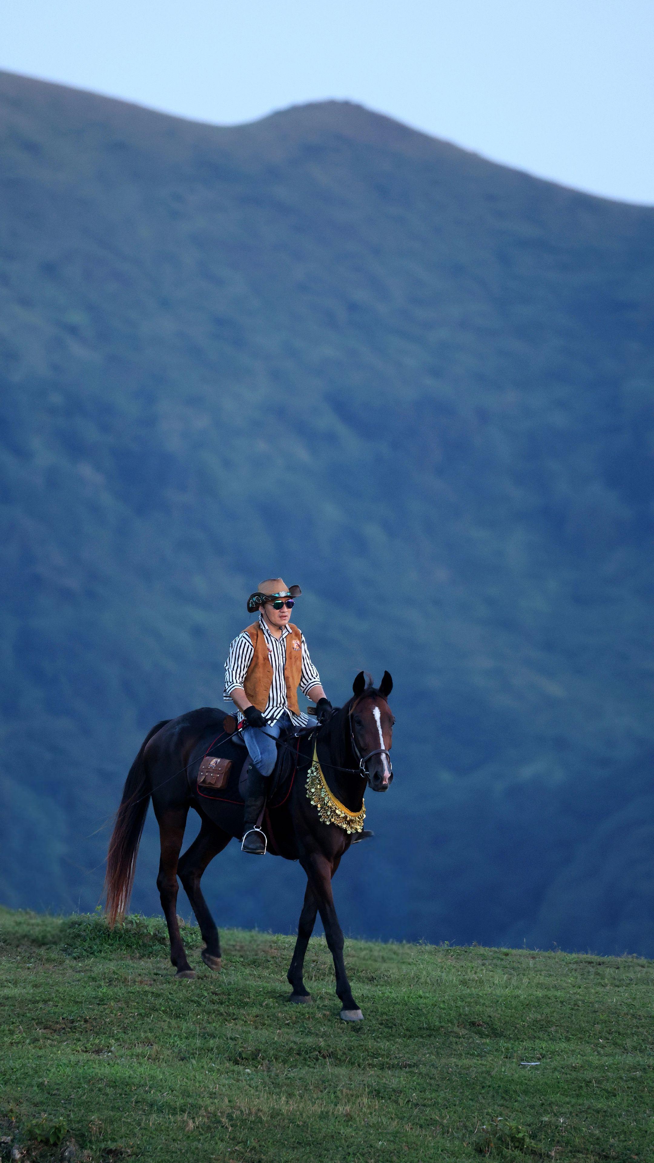 游牧生活 马到成功 草原风光 摄影 山川美景