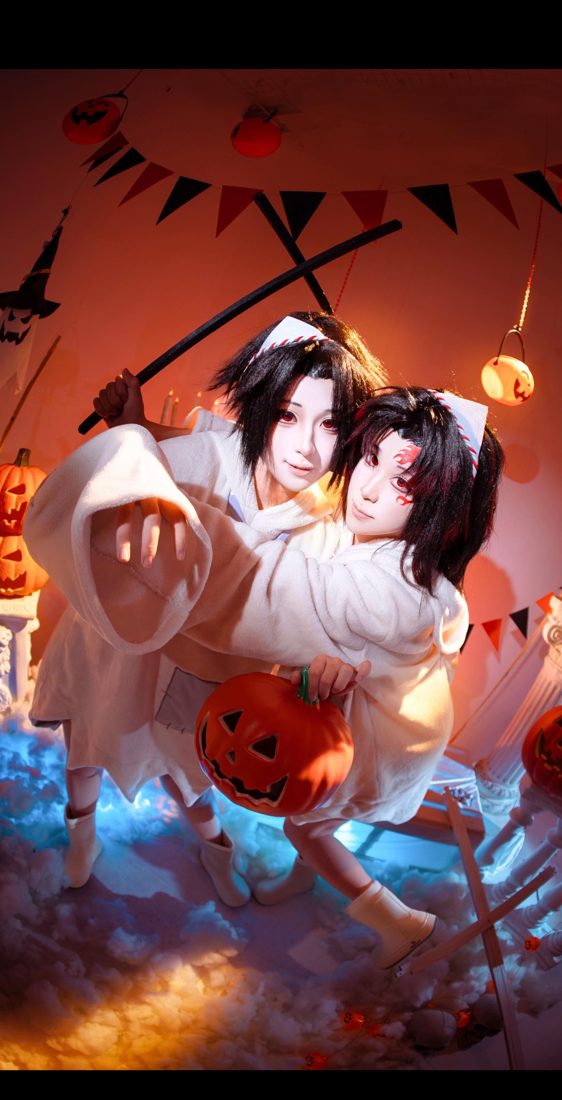 不给糖就捣蛋～！鱼眼镜头拍的好可爱啊！！！！！！！！