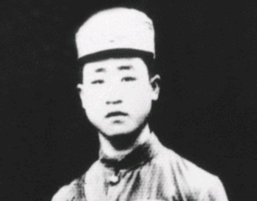 1933年，中共陕西省委书记杜衡被捕后叛变，供出了梁德元。梁德元预感事情不妙，嘱