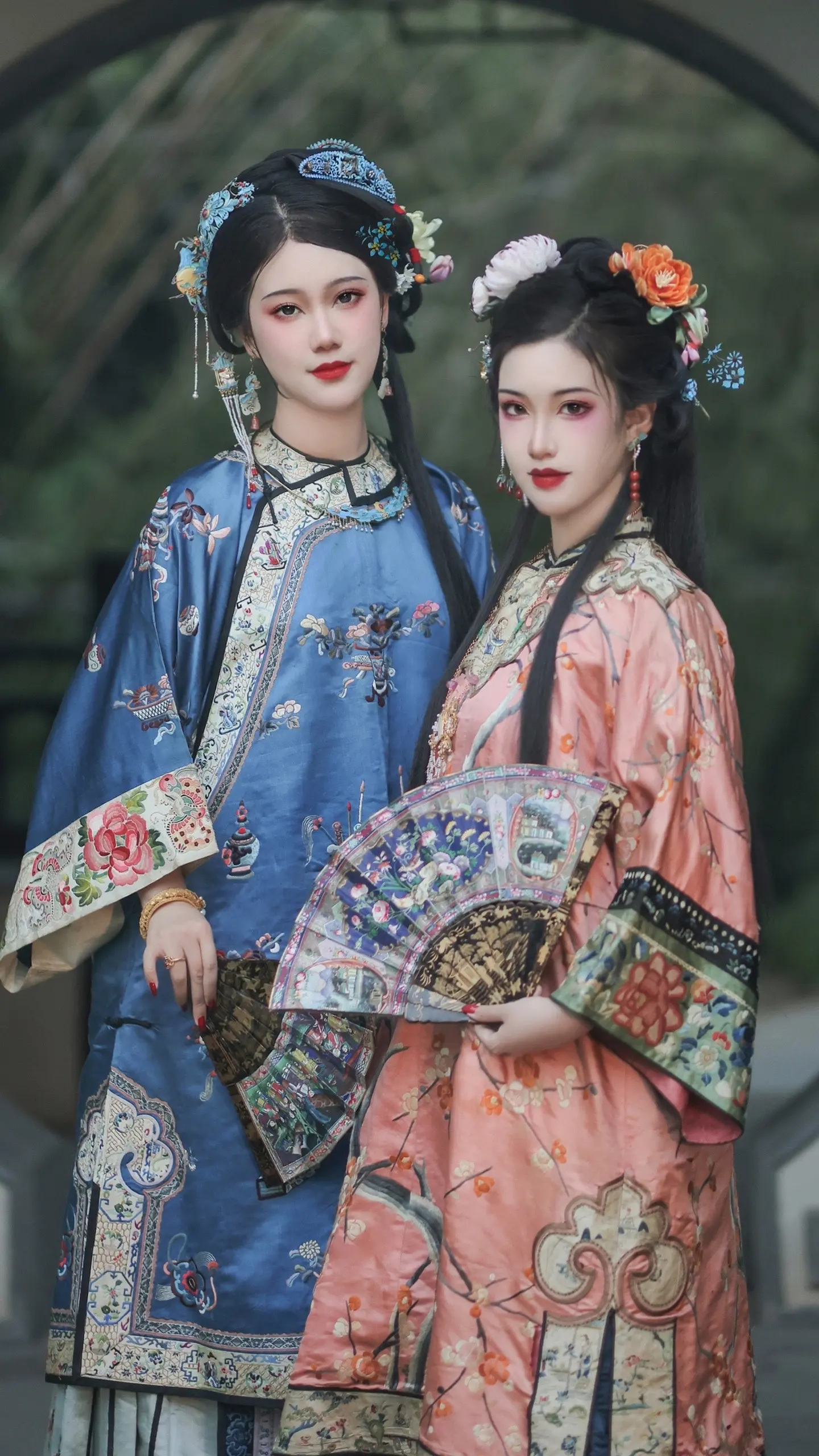 和妹妹一起拍的清代古董服饰写真！和鱼鱼！