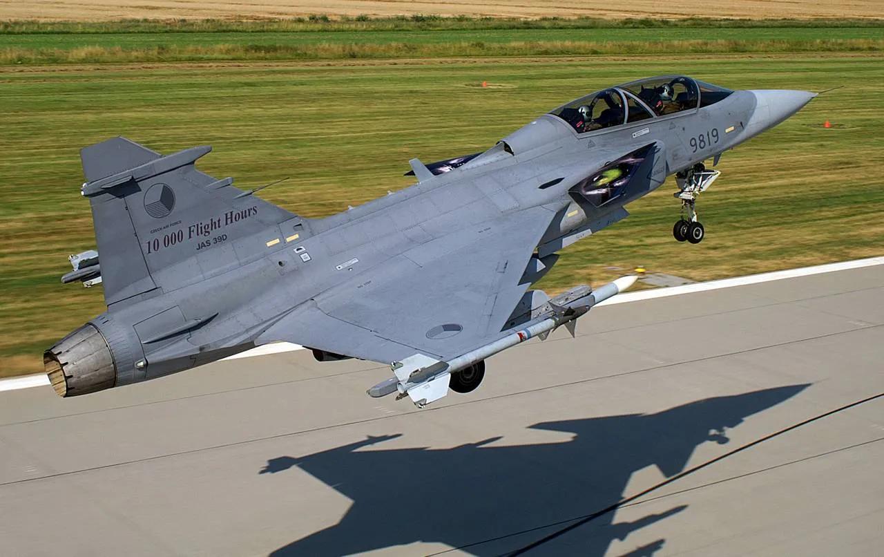 瑞典拒绝向乌克兰转让萨博JAS 39鹰狮战斗机 瑞典将不会向乌克兰提供萨博JAS