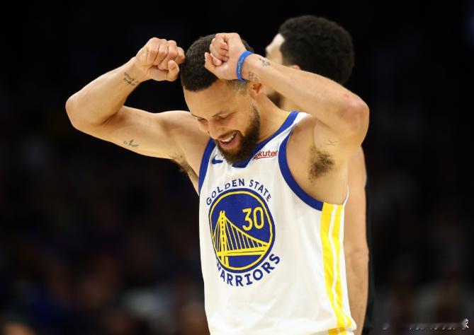 4月18日讯 NBA附加赛，勇士96-111不敌太阳，无缘季后赛。前骑士随队记者