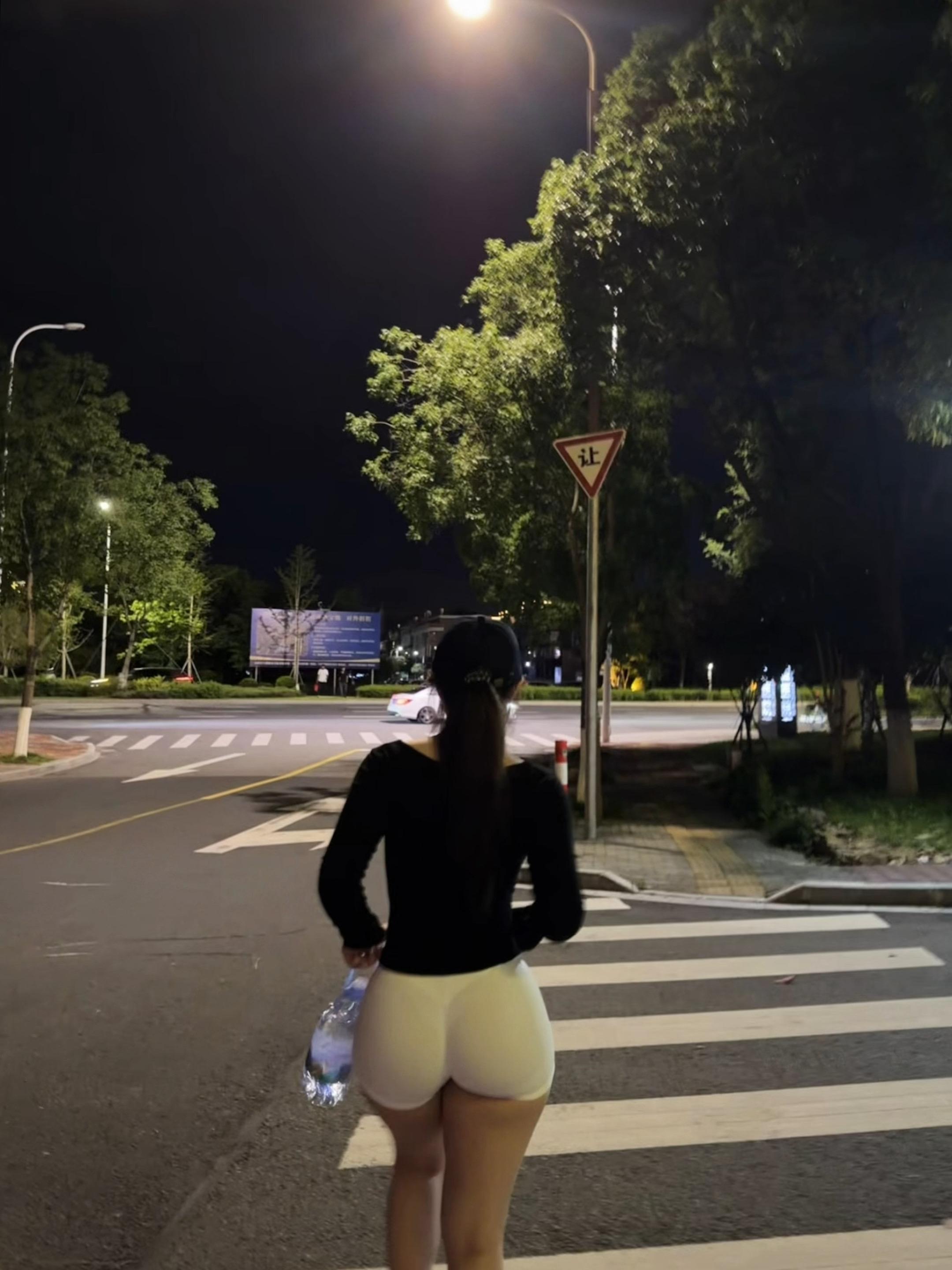 别再问我是健身的吗 练五年了
