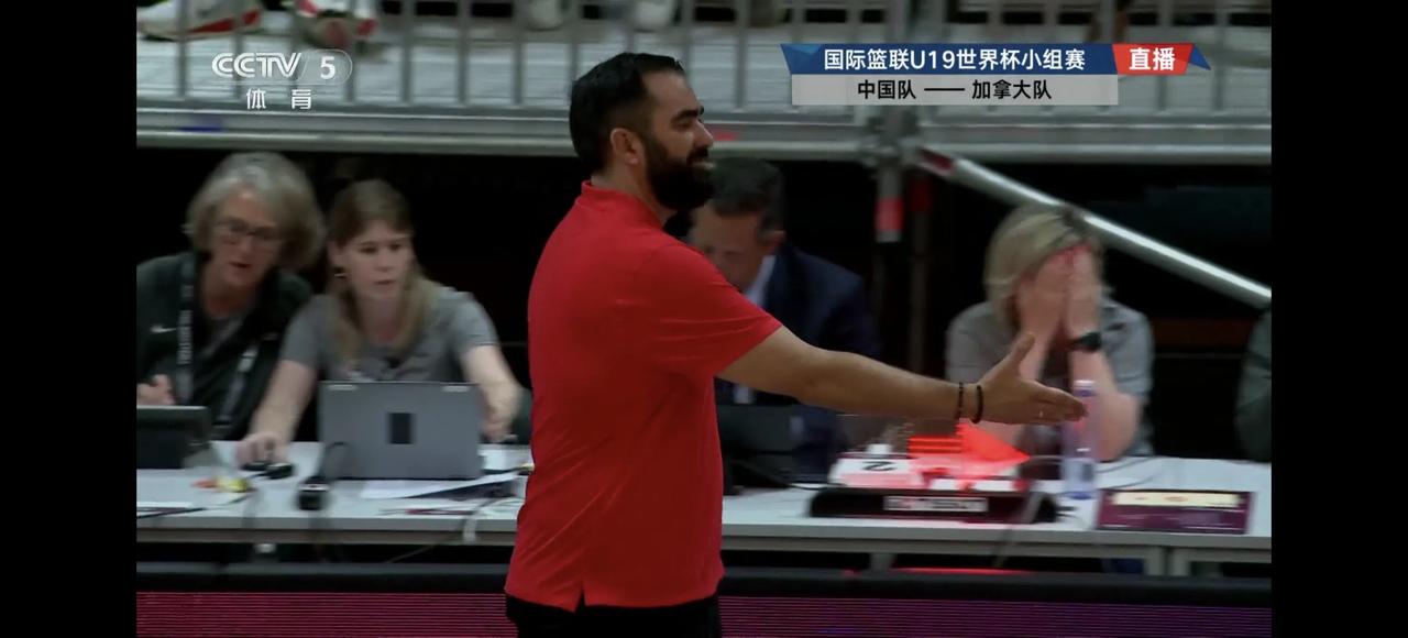 U19世青赛，中国72：80负于加拿大，看上去比分不大，实则全场全方位落后：
1