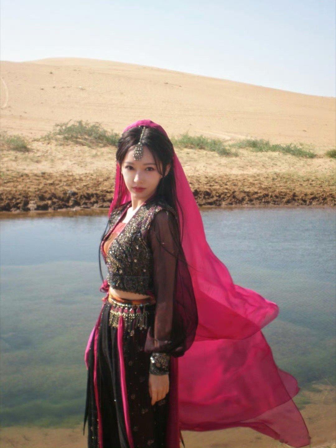 #程潇沙漠公主#我向公主许愿, 公主说：沙漠之花, 必将绽放。 ​​​