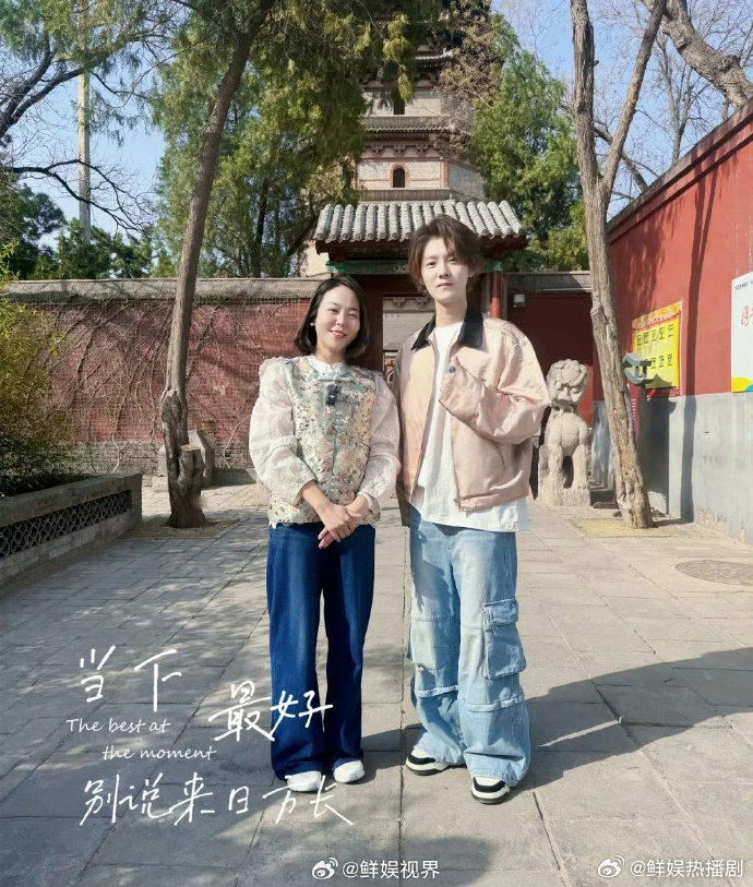 讲解晒与鹿晗合照羡慕哭了！正定古城讲解员姐姐居然和鹿晗有合照，我也想要！正定古城