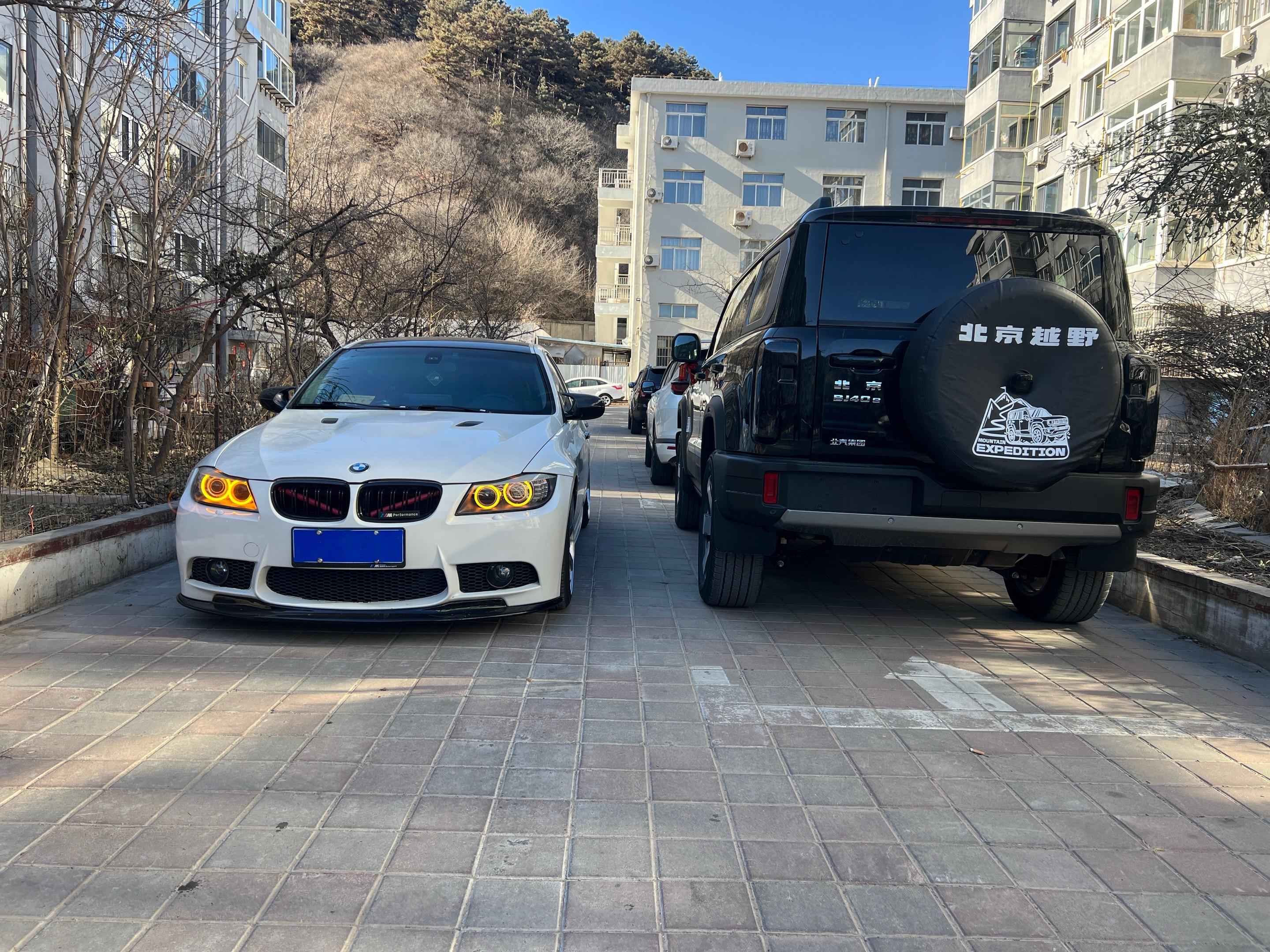 年轻的时候喜欢轿车，低趴，跑的快！现在喜欢越野车，底气，走的远！越野账号