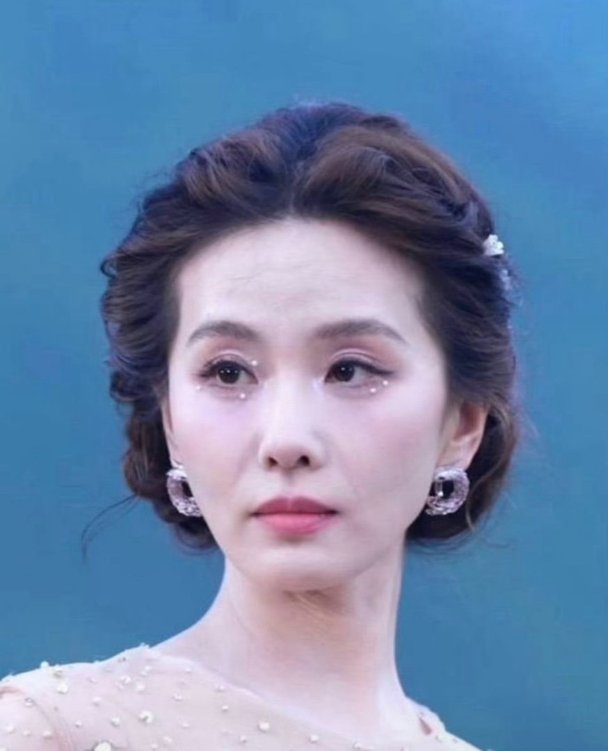 这生图vs精修 简直一摸一样！姐姐神颜❗️刘诗诗 从此不敢见观音