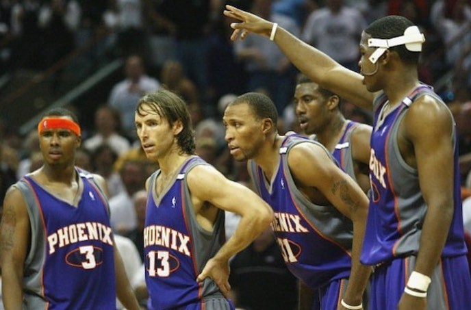 纳什迎来了自己的52岁生日，人啊一下子就老了。现在提起纳什，我第一反应是那段不成