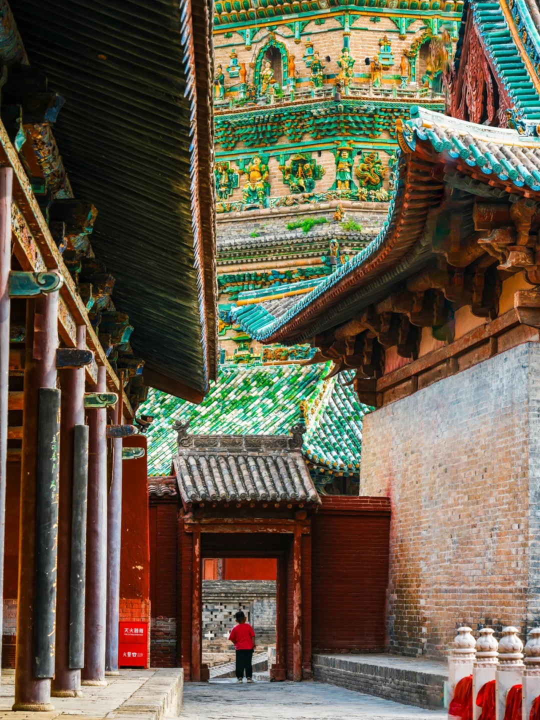 8级地震仍未倒塌，世界最高琉璃塔，太震撼！