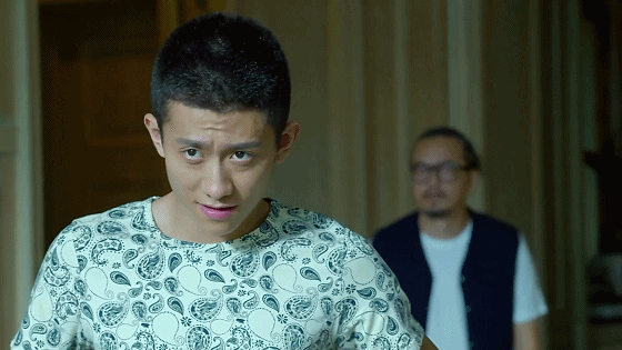 #余罪大哥大嫂名场面# 啊？《余罪》上线了？那我可得重刷一遍了！记得里面不少名场