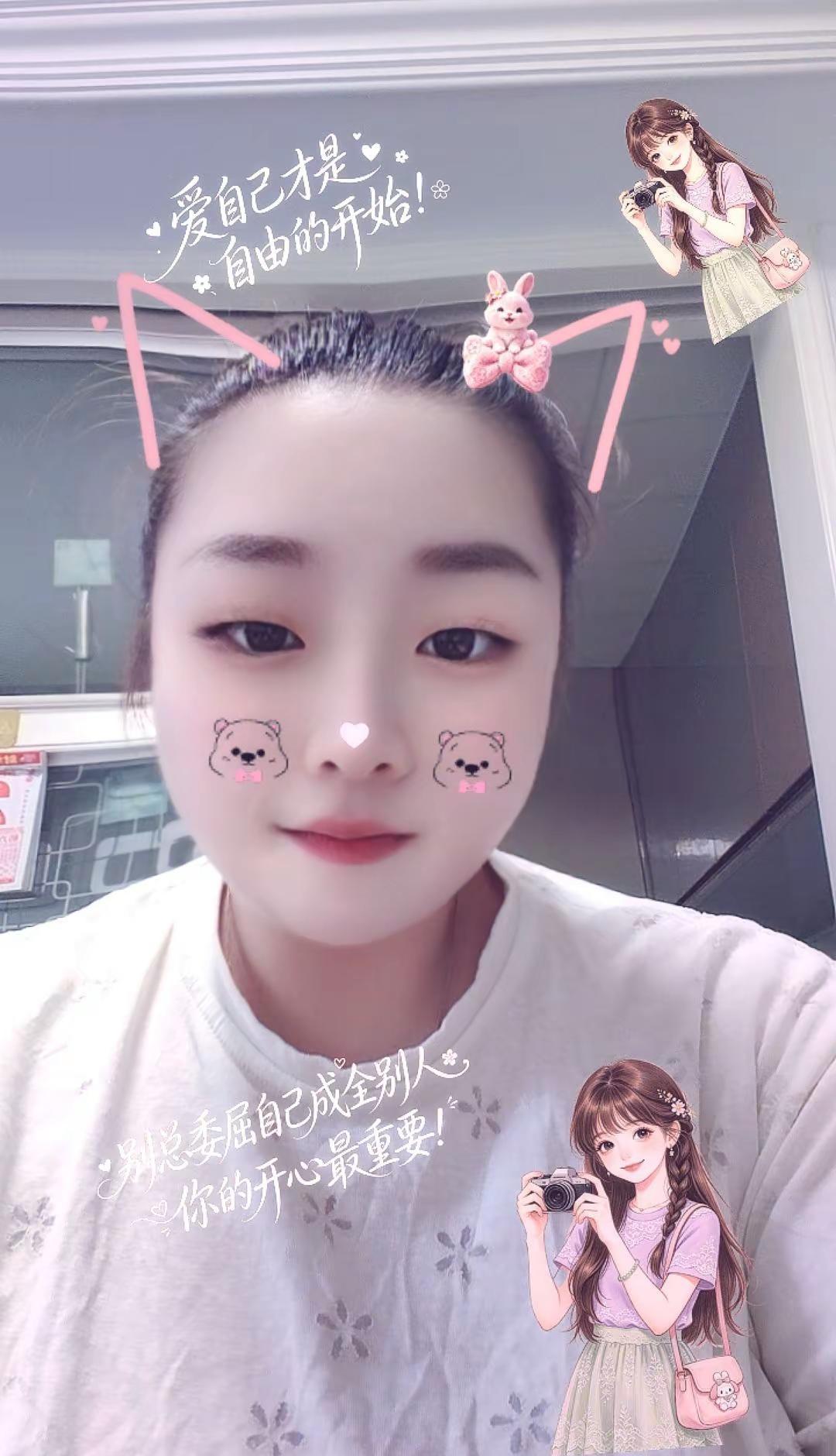 又是一年中考季，看着行色匆匆奔赴考场的少年，还有一旁满心牵挂的家长，心里莫名跟着