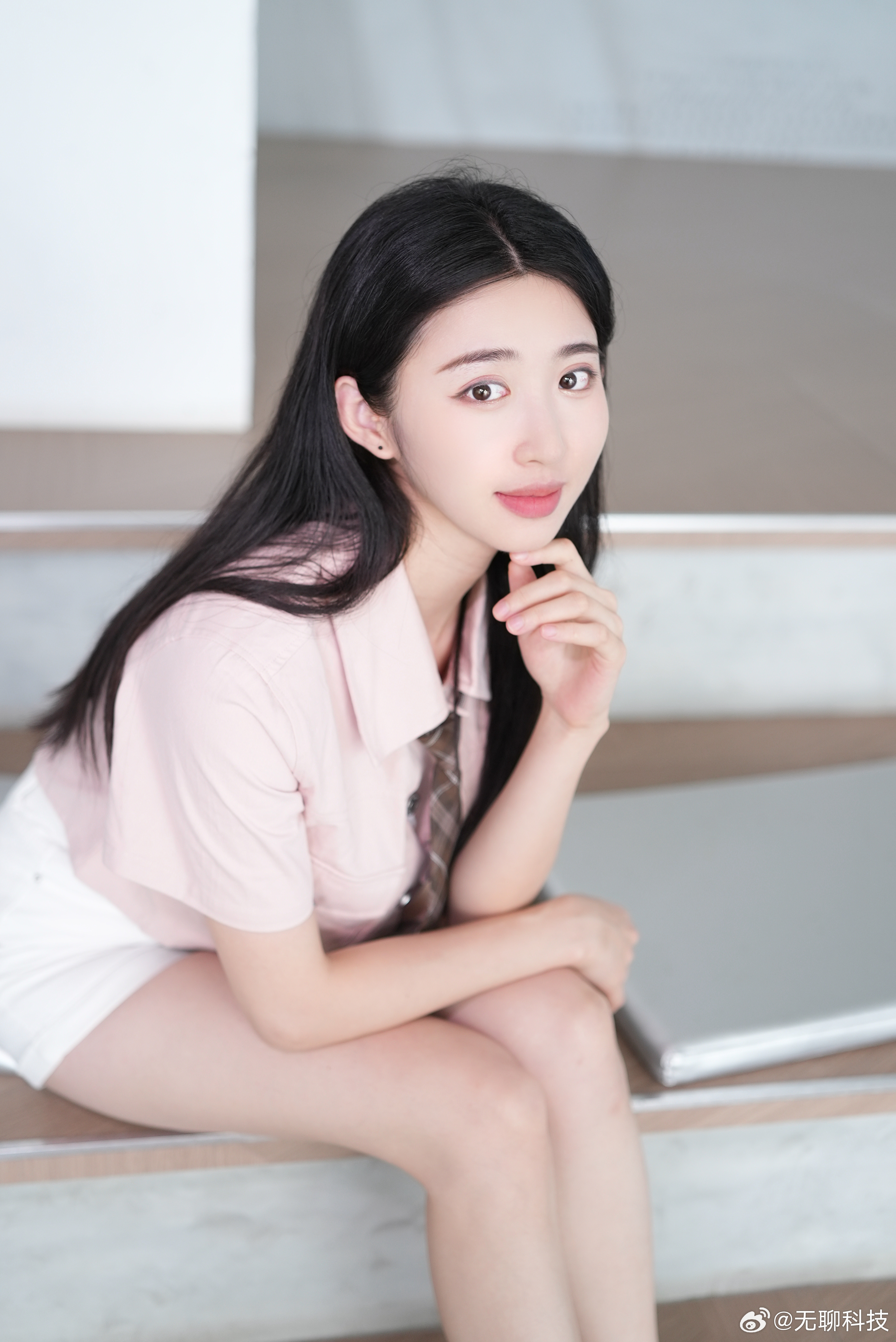 天黑请闭眼！聊姐美图新星闪光计划
