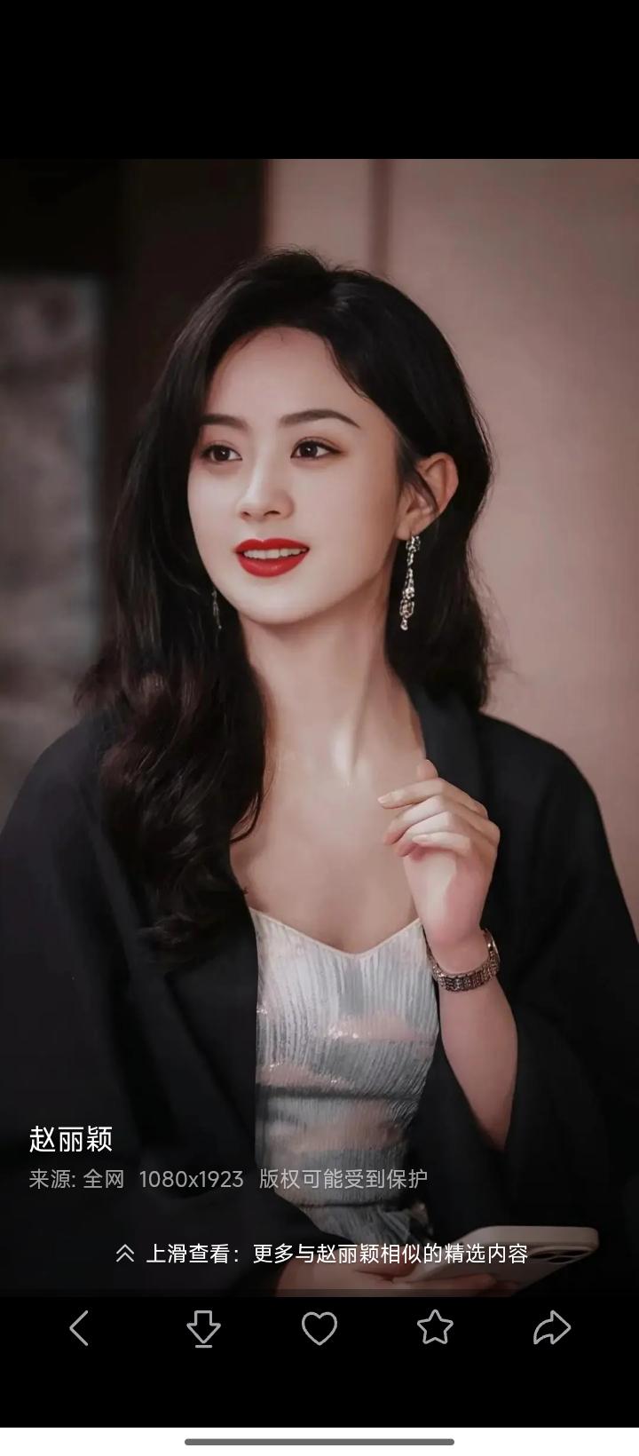 一直被叫做拼命三娘，常年连轴奔波拍戏工作，满身旧伤也习惯咬牙坚持。
这次突发身体