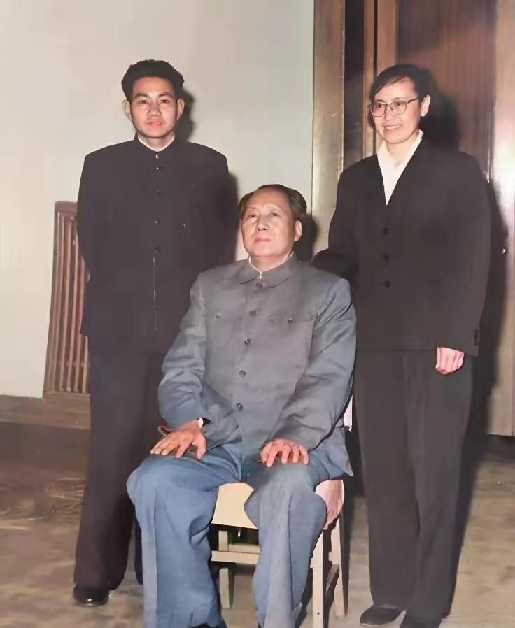 ＃红色文化＃
伟人风采欣赏：