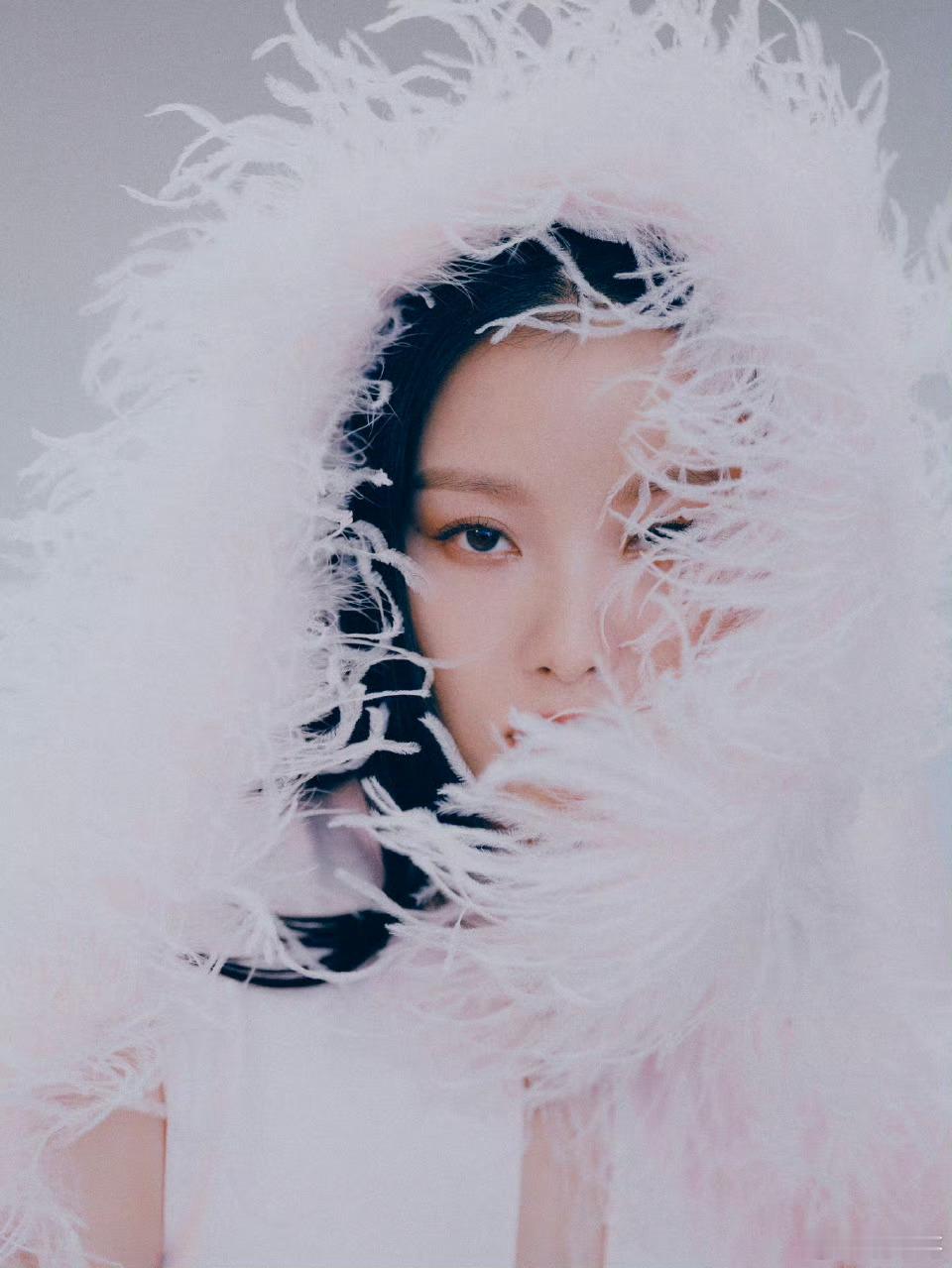 第一波女明星出发图🈶倪妮 辛芷蕾 宋轶 虞书欣 白鹿 孟子义 刘浩存 李一桐 