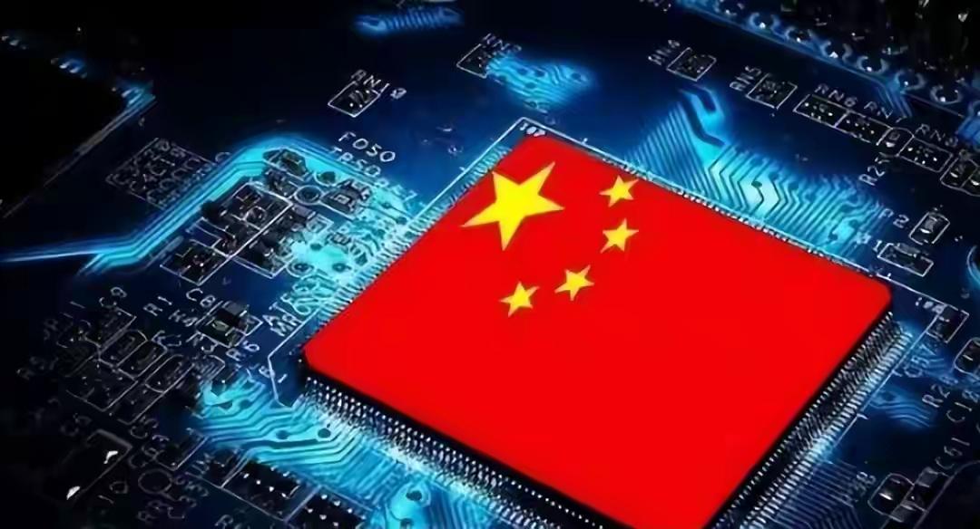 中国首次，美国遭重创，华为重新定义半导体，摩尔定律的桌子被掀了
 
5月25日，