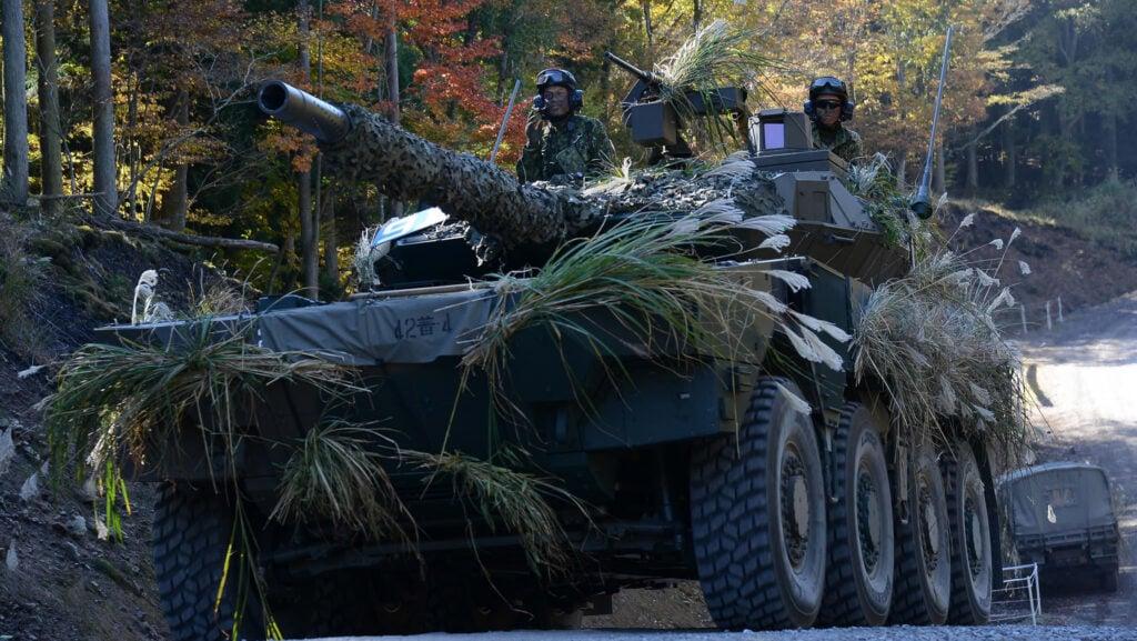 日本政府正式放宽武器出口限制，允许向美国、英国、澳大利亚、印度等17个签署了防务