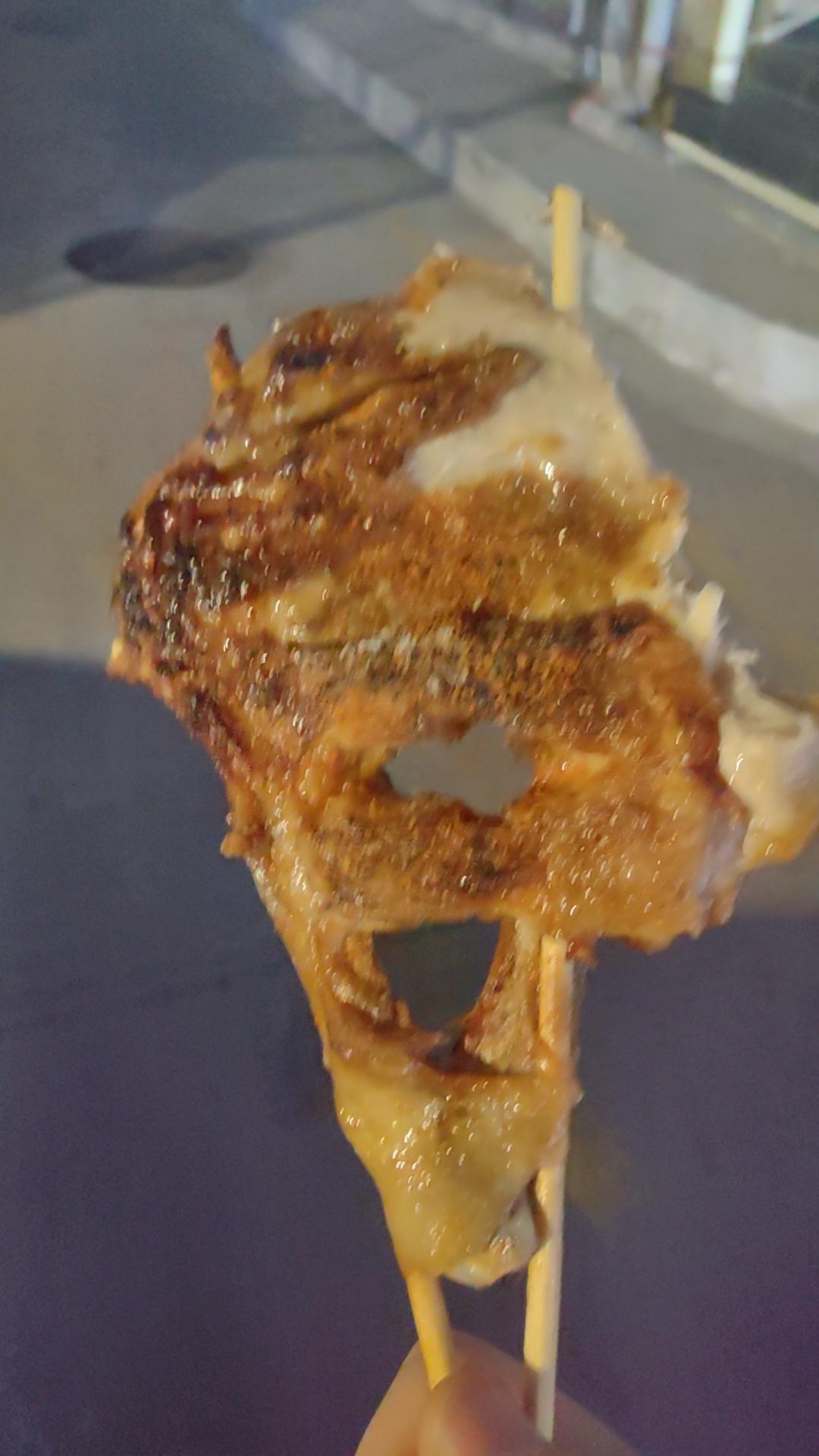 这些年买过的垃圾股！
第一和辉光电，
第二三峡能源，
第三中恒集团
第四大家可以