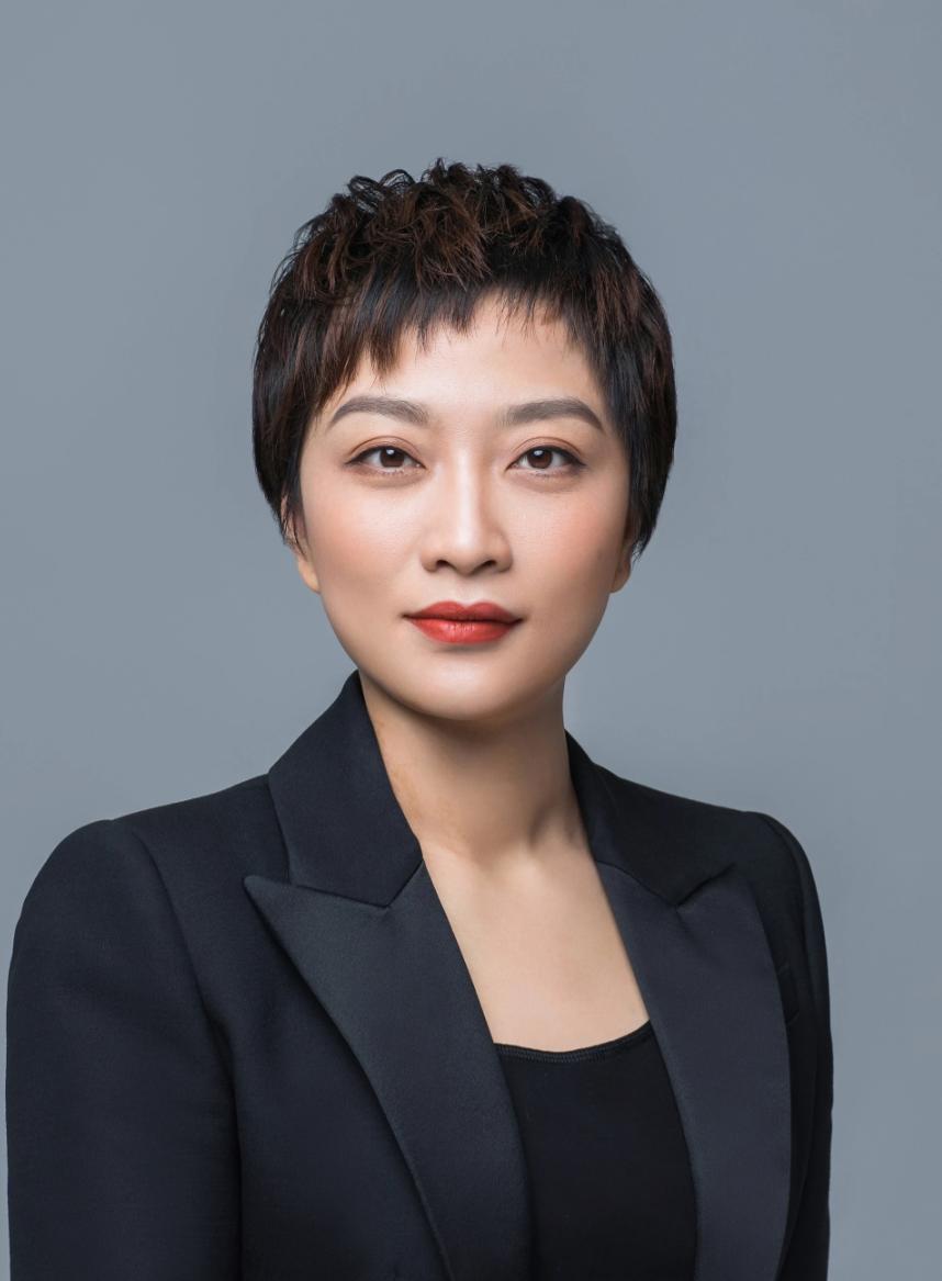 璩静离职，李彦宏秒批。

这也说明了大厂打造IP可不能道听途说就上手。这不，学别