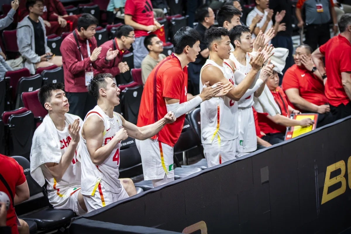 #九图回顾中国男篮两次大逆转#2027年男篮世预赛第二窗口期的比赛结束，中国男篮